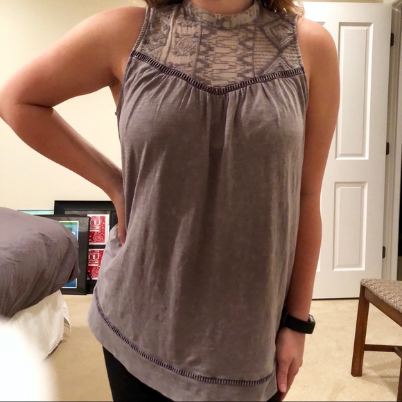 Lavender high neck top - Picture 3 of 4